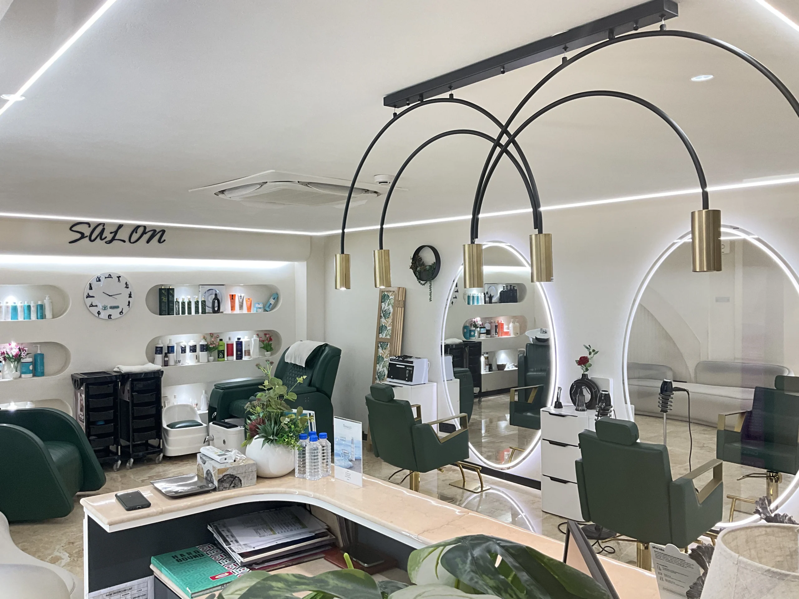 Salon